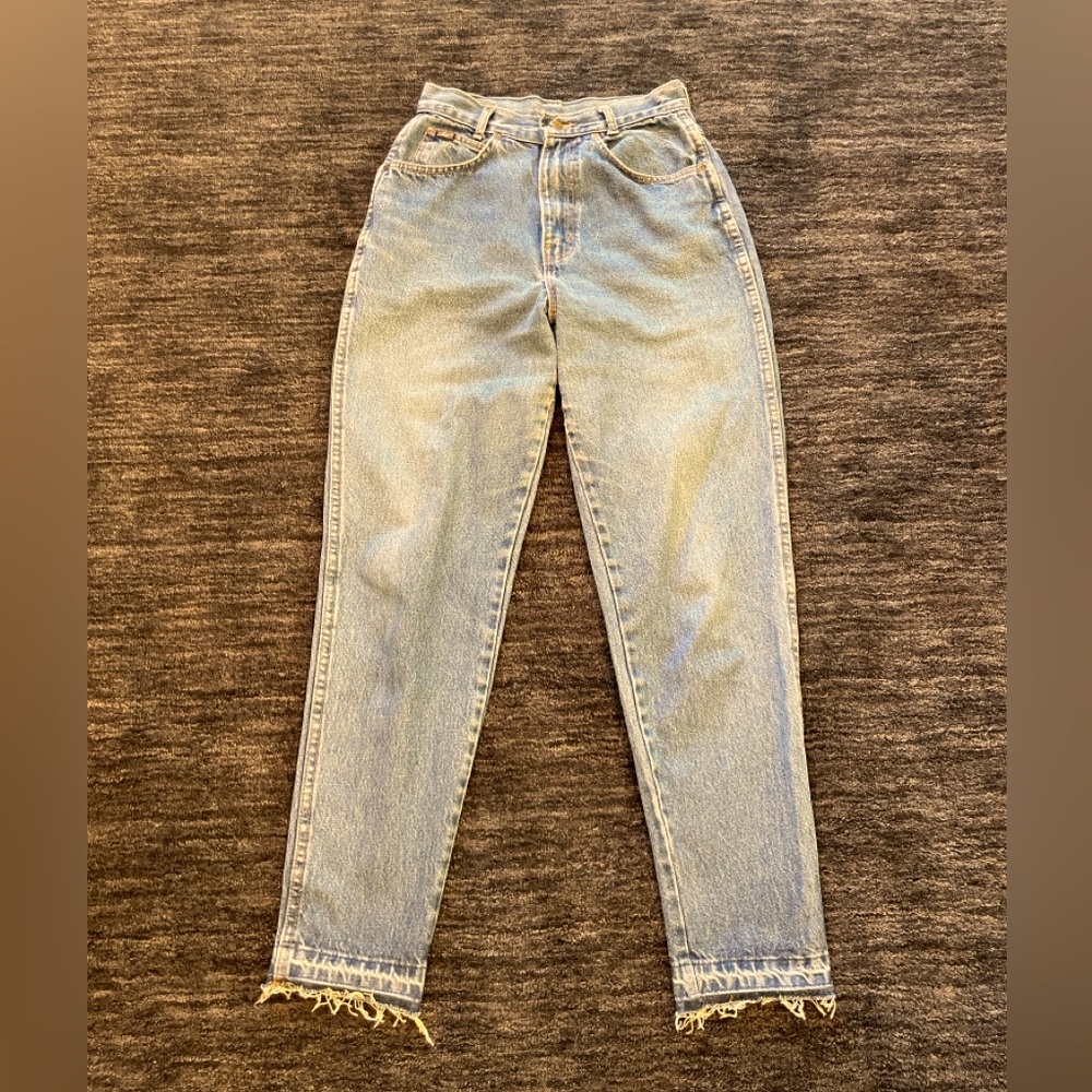 Vintage Chic High Waisted Denim Raw Edge Jeans - 26